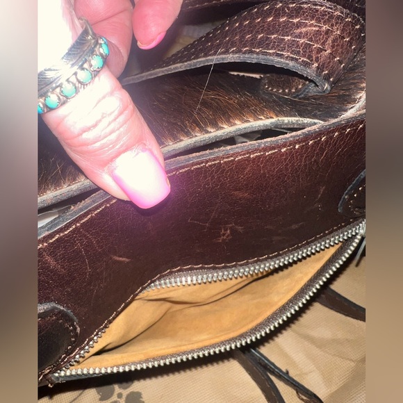 Patricia Nash genuine hair-on hide cowhide and leather shoulder bag - Picture 7 of 15